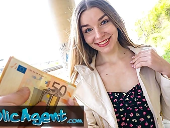 Super-Cute youthful long haired Ukrainian talked secure having lovemaking with a immigrant outdoors