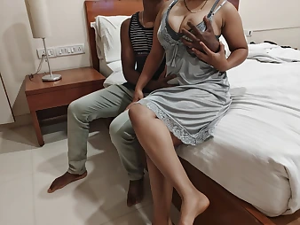 Leaked MMS of luscious-jiggly couple in hotel