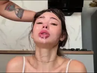 Watch the queen bony on a ginormous dude meat & gargle like a superstar!