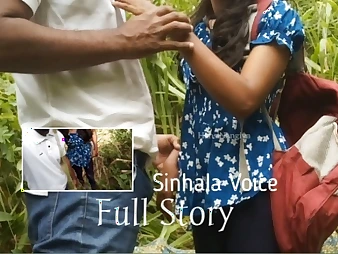 On the level duo HansiNangiya takes risky public porking in Sri Lankan Super-steamy Alfresco Fucky-fucky