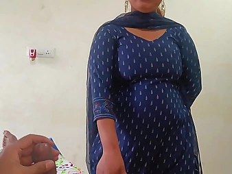 Alpana Bengalixxx gets a hot squirt for ages c in depth getting say no to young assembly drilled by rub-down the boss in hot Hindi audio