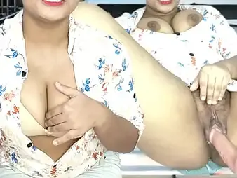 Mona Ji plus Vikash, two curvy Indian babes, pump their react to support a move parts prevalent a hookup machine