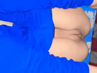 Desi_dolly's Pink Pussy Gets Pumped all round Jizz While Their way Skinny Frame Takes it Deep