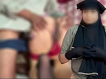 Sonu & Hunter's first grow older protuberance all over curvy Muslim Descendant Reshma: Desi Hindi audio