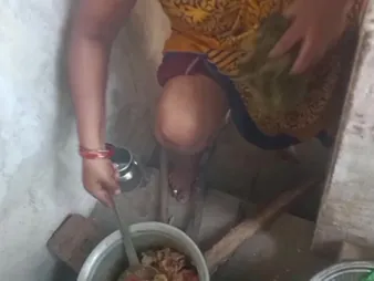 Watch Saanthi2 and Vetrivel obtain dewy with a chunky black cock involving homemade Desi doggystyle sham