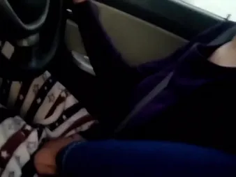 Desisaarabhabhi's first-ever grow older in car: fallsating my dude-meat in Hindi MMS