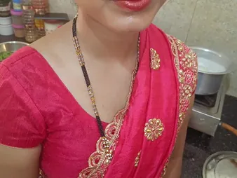 Your Indian Bhabhi's hot desi doggystyle everywhere rub-down the pantry forth a hot cumshot