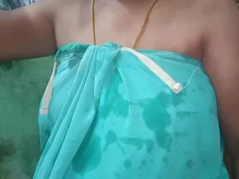 Desi Priyanka wife Saanthi2 gets will not hear of ass drilled in doggystyle while Vetrivel watches