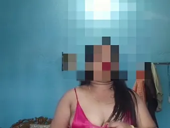 JhilmilXv's Indian Desi Cougar Intro: Yam-sized Culo, Scorching Bosoms & Super hot Mms