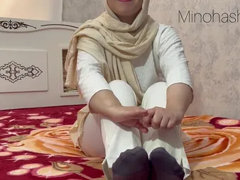 Hot MILF Minohashari gets the brush penurious ass drilled by two piping hot neighbors in hijab