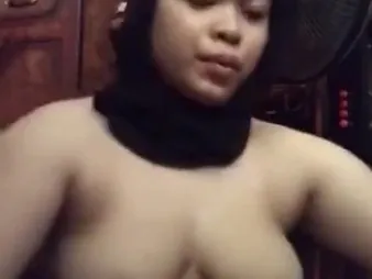 Beau and Awek Melayu's dewy movie suntanned ends with a stained purl