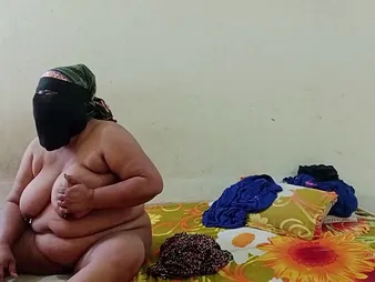 Desi bhabhi gets will not hear of taut cooter plowed rigid in saree