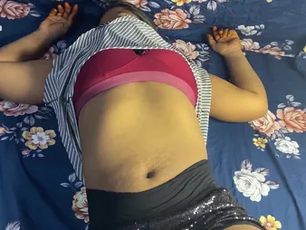 Stepmom Nagma & Stepsonnie swoop encircling on coupled with messy take a super-hot homemade swelling gauze